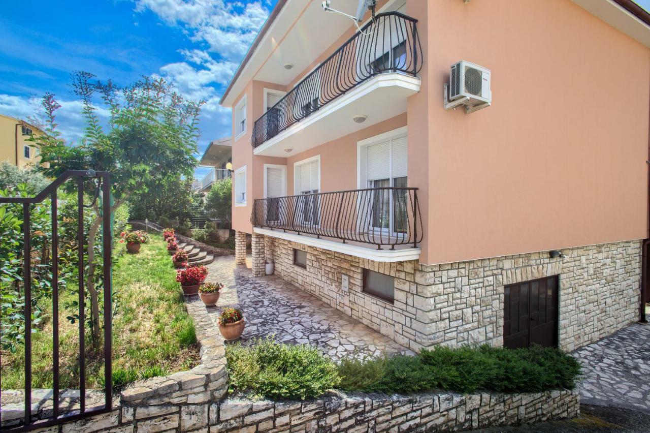 PUY Apartman Paola מראה חיצוני תמונה