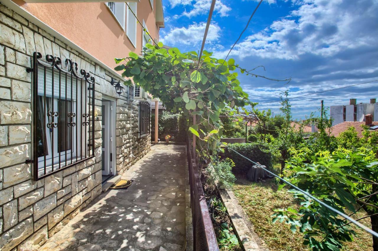 PUY Apartman Paola מראה חיצוני תמונה