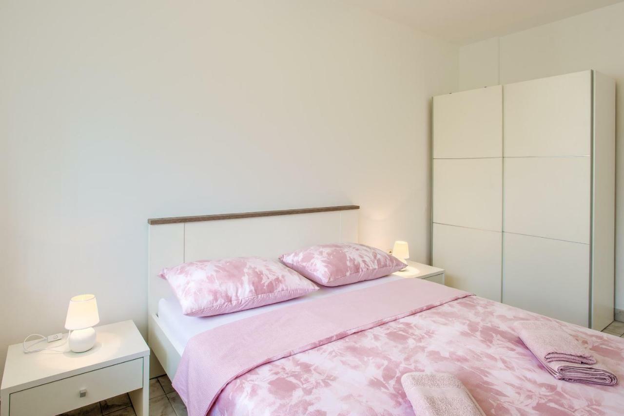PUY Apartman Paola מראה חיצוני תמונה